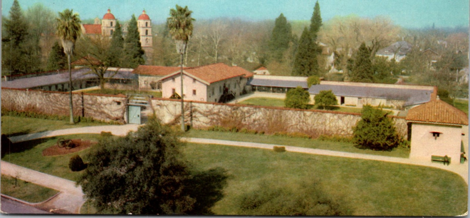 Sutters Fort Sacramento California Historical Vintage Postcard