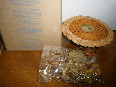 AVON COUNTRY KITCHEN MICROWAVEABLE POTPOURRI SPICY PUMPKIN PIE NIB