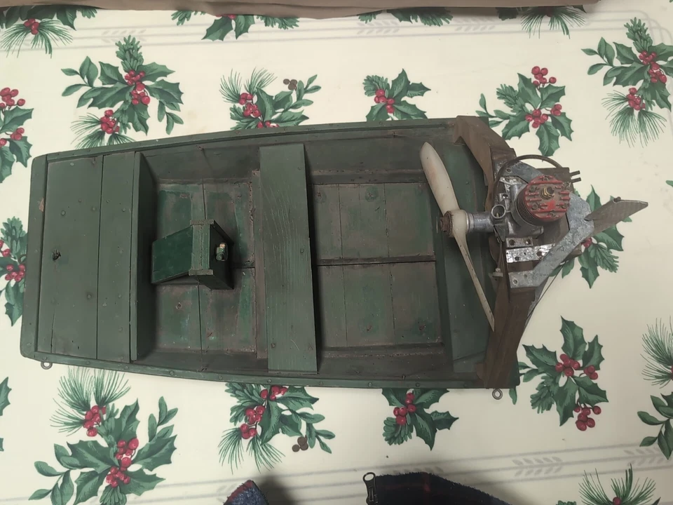 Vintage McCoy Tether Boat model airplane engine car Hydroplane - Image 3 of 4