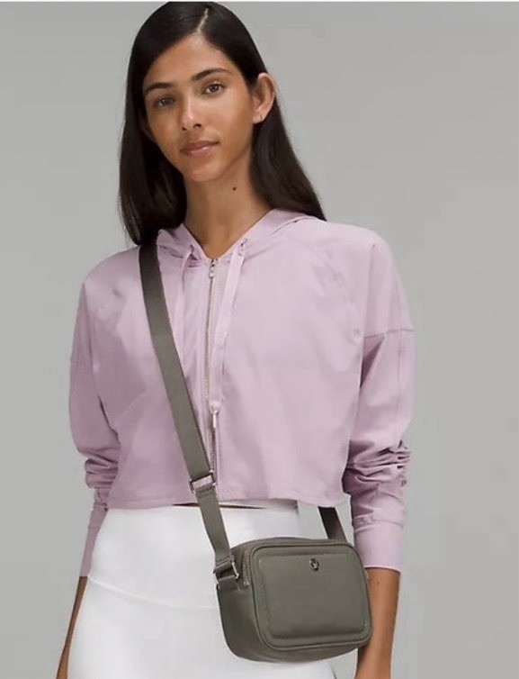 crossbody camera bag lululemon Lululemon Athletica Crossbody Camera Bag 2L