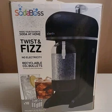 Big Boss Soda Boss Soda Making Machine Black New with 10 CO2 Cartridge 