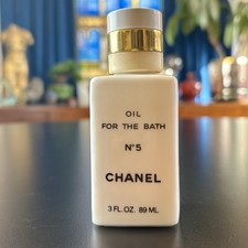 Vtg CHANEL No 5 1970's Oil for the Bath SEALED New Full Bottle Milk Glass 3 oz