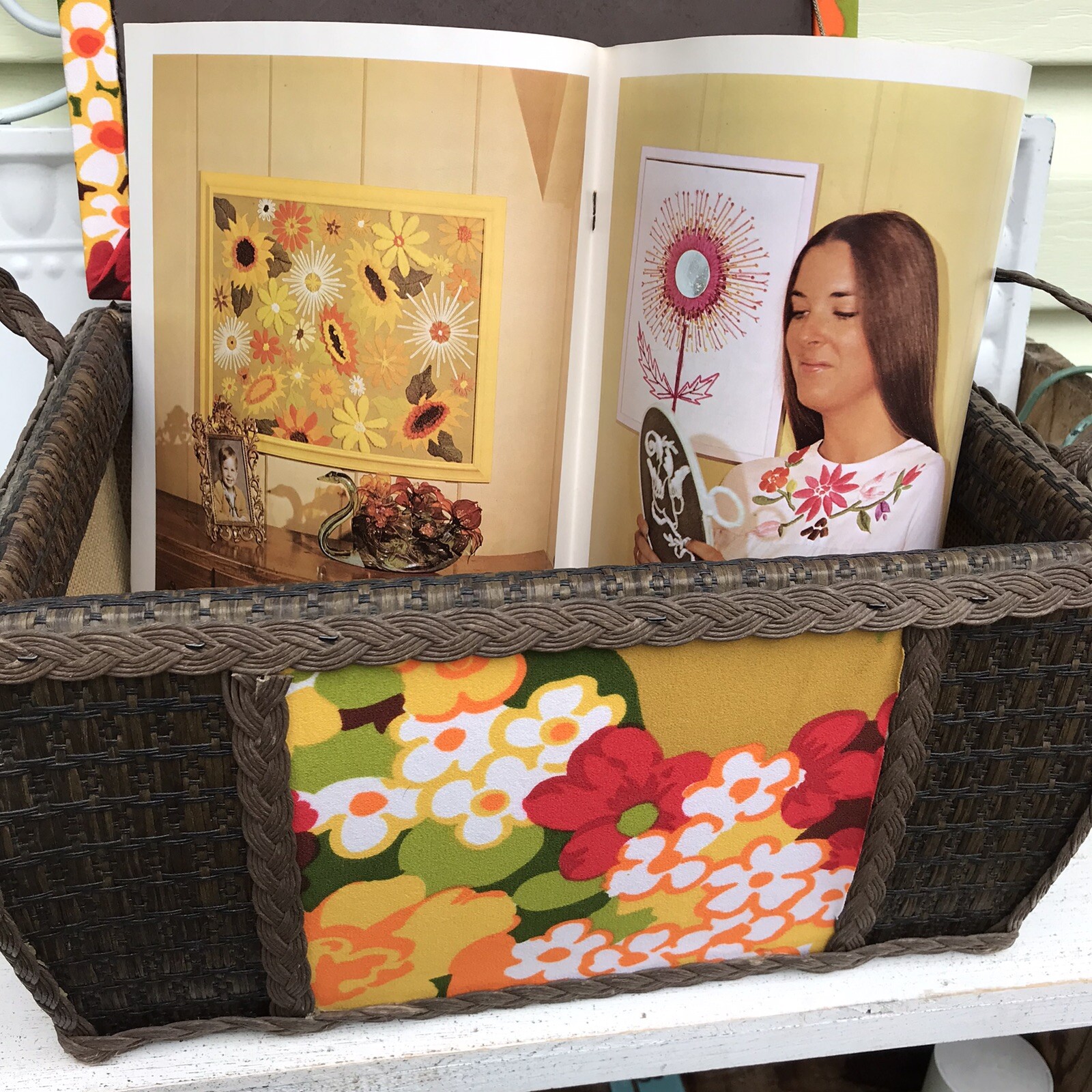 Vtg MCM Groovy 70s Orange Yellow Floral Wicker Storage Sewing Basket w Craft Bk