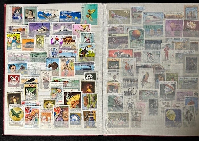 Vintage Stamp Collection - Over 800 Stamps - Image 4 of 4