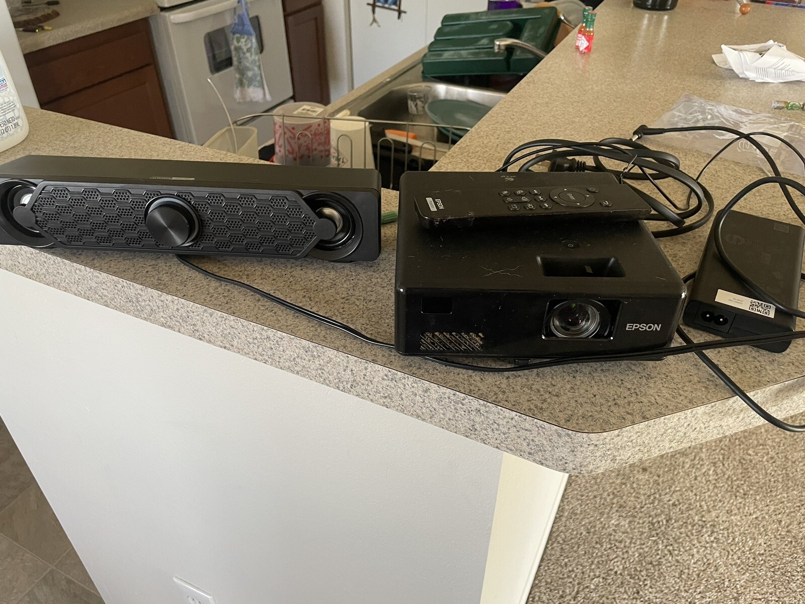 Epson Mini Projector Home Movie Theater System-image