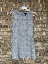 Tahari Dress Size 12 Black/White Medallion Sleeveless Stretch Classic