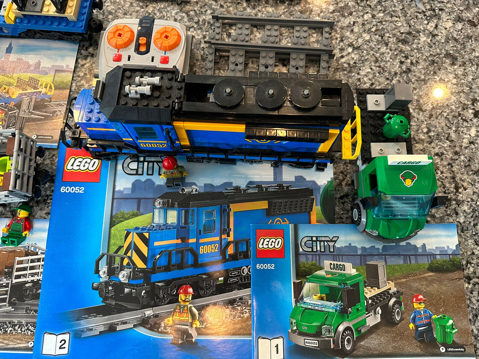 mekanisk Størrelse lol LEGO CITY: Cargo Train 60052, 99% Complete with Instructions/Working  Controls | eBay