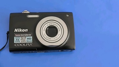 Nikon COOLPIX S2500 - 12.0MP - Schwarz - Inkl. Akku - Ohne Ladegerät / SD-Karte