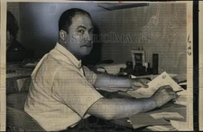 1963 Press Photo Applied Sciences Associate Director Resigns Along With Others