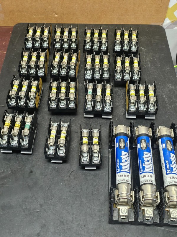 16 PC BUSS FUSE HOLDER