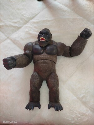 Godzilla vs Kong 13'' Mega Punching King Kong Movie Action Figure Lights & Sounds
