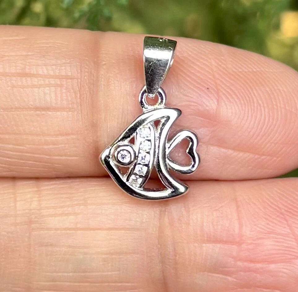 925 Sterling Silver FISH Charm Pendant Cz Small Minimal Jewelry 1.24 g