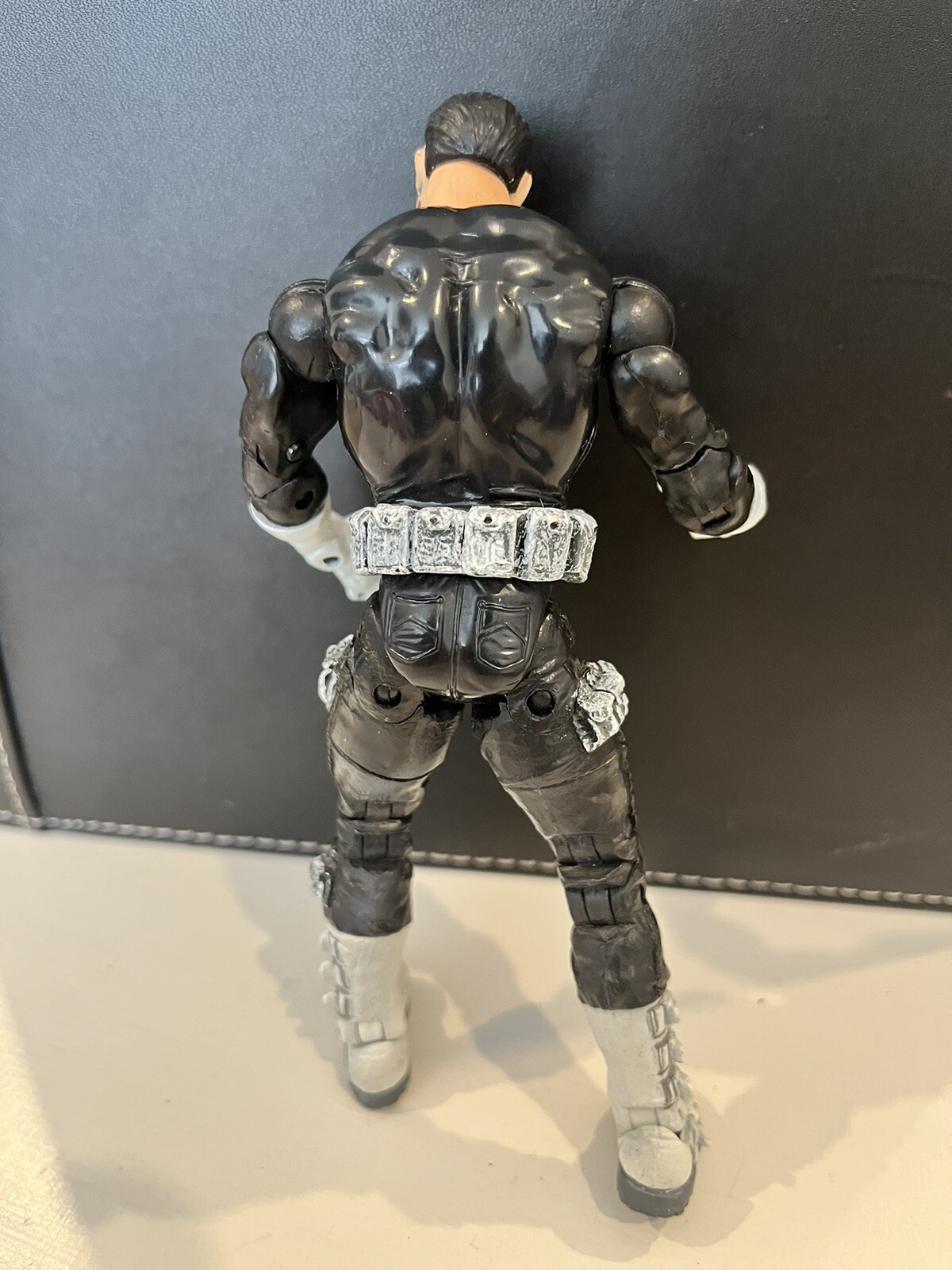 Picture 5 of 24