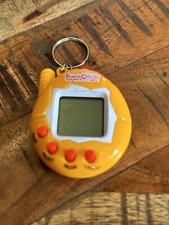 Tamagotchi Vintage Connection Orange 4 Button Works Batteries Included