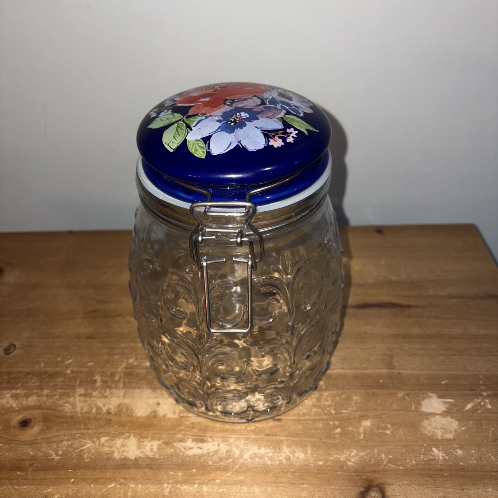 Pioneer Woman 2018 Melody Glass Locking Lid Jar Storage Canister