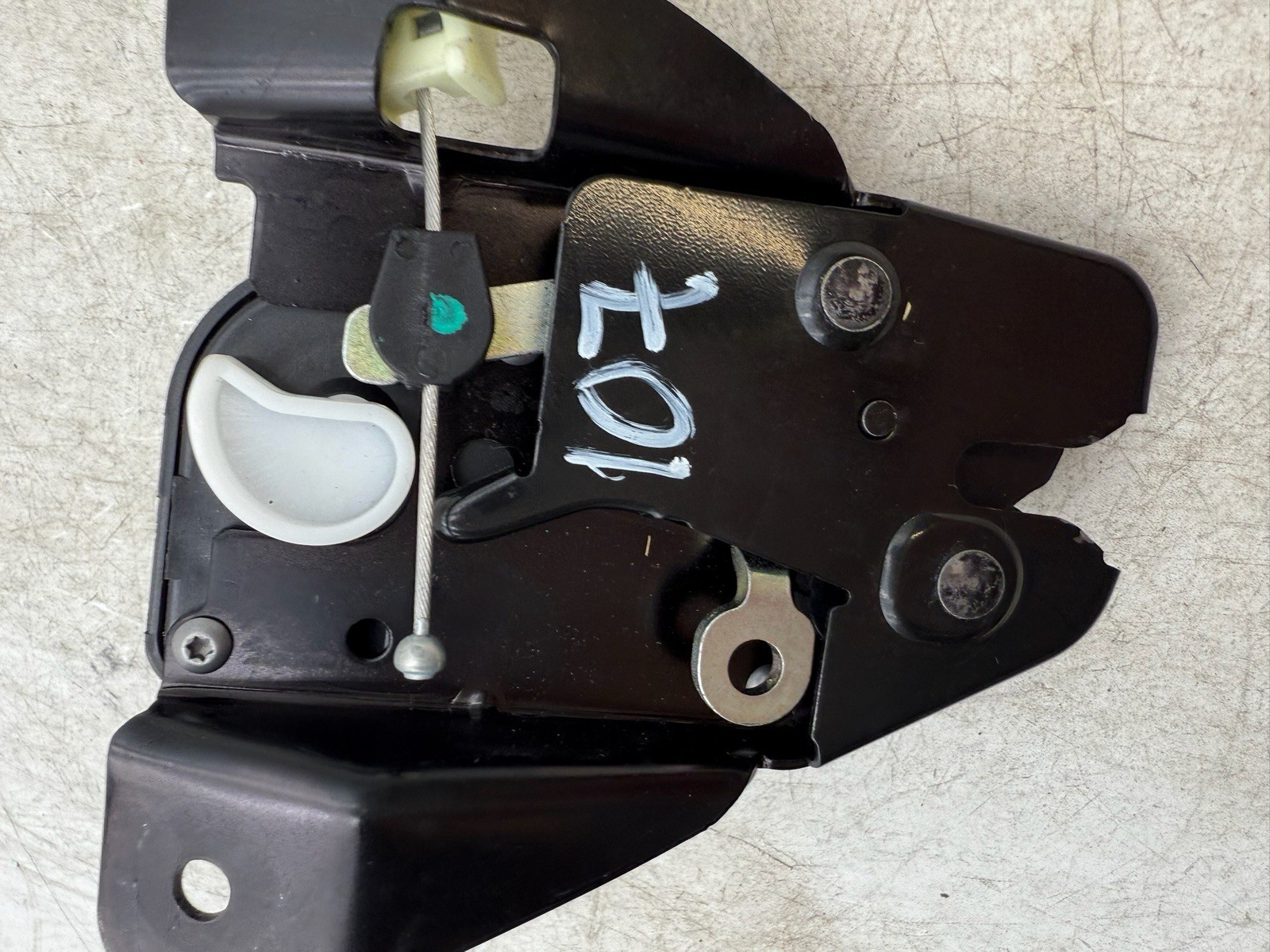 2014-2021 MASERATI GHIBLI TRUNK LID LATCH LOCK ACTUATOR & EMERGENCY HANDLE OEM