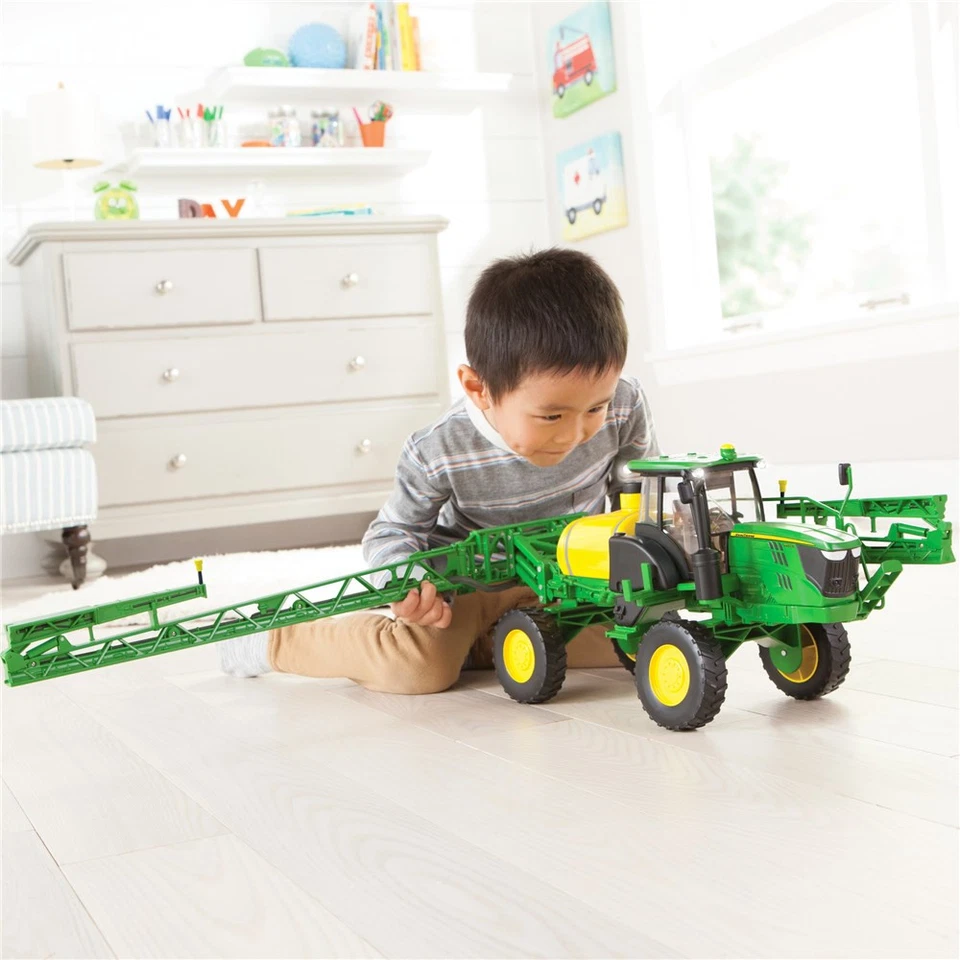 John Deere 1:16 1.2M Self Propelled Water Sprayer Kids Interactive Farm Toy 5y+ - image 3 of 3