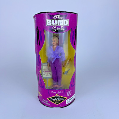 1998 Exclusive Toy Products | The Bond girls | Pussy Galore Figurine | Limited