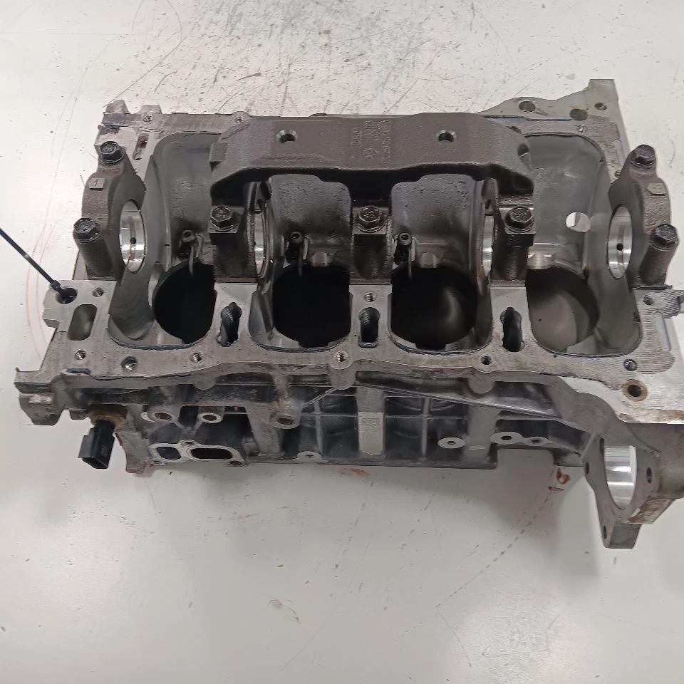 Bare Engine Cylinder Block 2.4L Fits 19-21 Jeep Renegade - Image 3 of 4