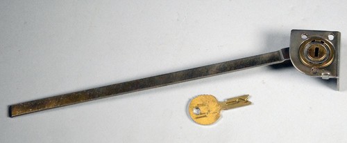 Mills Subway Vendor Original Lock With Lock Arm And Key