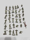 42 VINTAGE MARX 45MM  SOLDIERS FROM A MILITARY TRAINING CENTER PLAYSET.