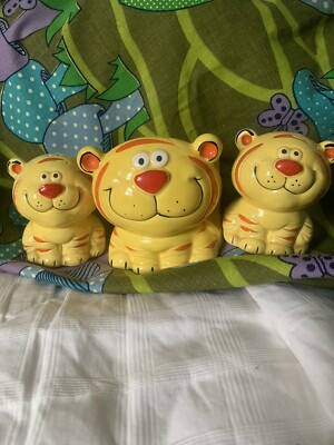 HTF HOLT HOWARD YELLOW TIGER S&P SHAKERS & NAPKIN HOLDER/WALL HANGER.