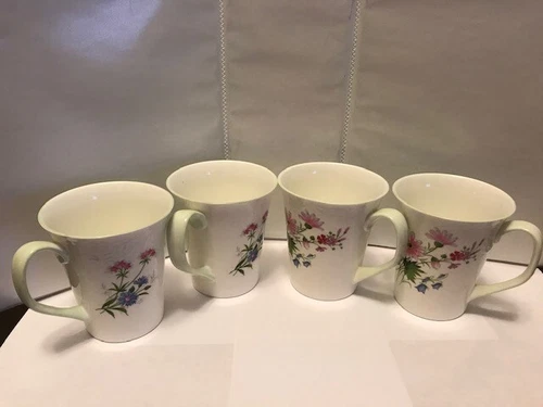 Crown Staffordshire Wold Flowers 4 Tea Coffee Mugs Vintage.-C779