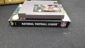 CIB NFL FOOTBALL NINTENDO NES VIDEO GAME COMPLETE IN BOX W/ PROTECTOR CASE