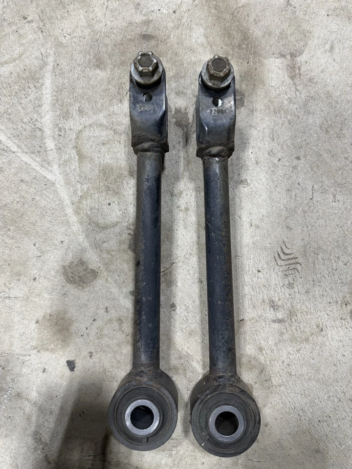 07-20 Infiniti Nissan 370Z G25 G35 G37 Q40 Lateral Arm  Left & Right OEM - Image 3 of 4