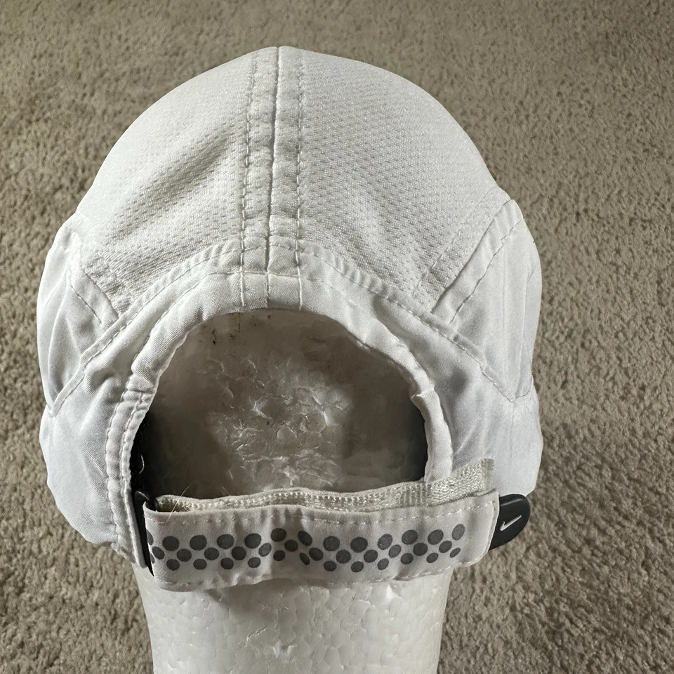 NIKE Hat Cap Men White Strapback Tailwind 7 Panel Camp Fit-Dry Reflective - Image 3 of 4