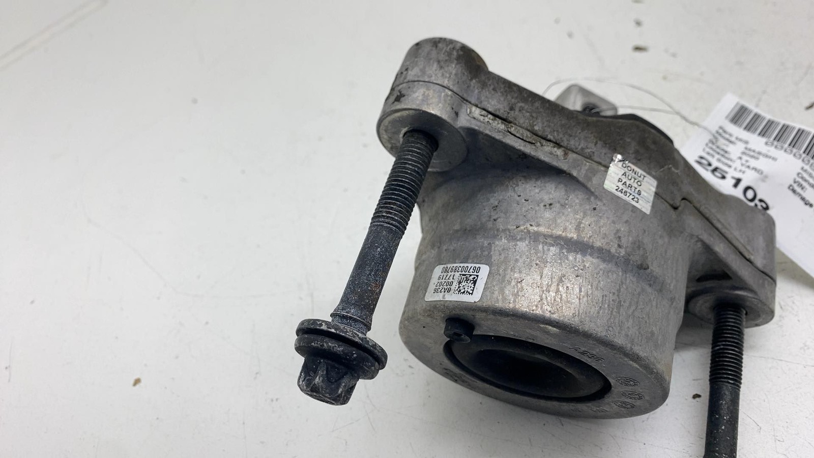 Maserati Ghibli 2014-2020 Left Engine mount P/N 06700389780