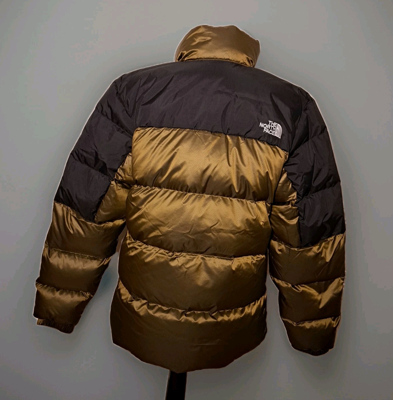 The North Face Diablo Down Jacket Men’s Moss green/black  Size LARGE  - NWT image 3