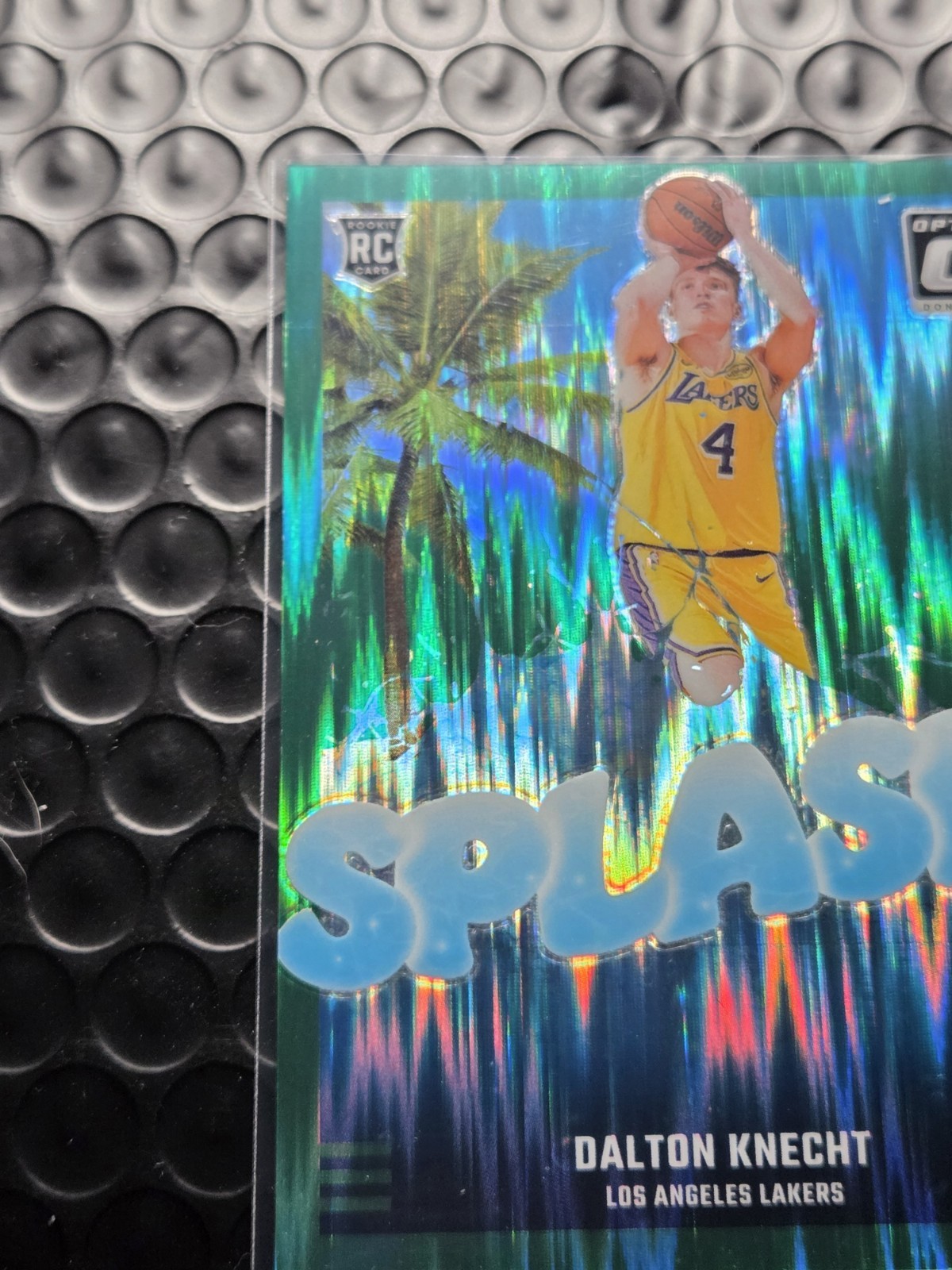 2024-25 Panini Donruss Optic - Splash! Dalton Knecht #12 Green Shock /149 (RC)