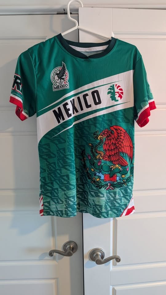 Mexico “El Tri” Soccer Jersey | Green | Size Small (Adult)