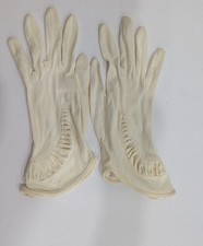 Vintage 1950s Wear-Right Ivory Ruffle Cuff Cotton Gloves  Mid-Century Shortie