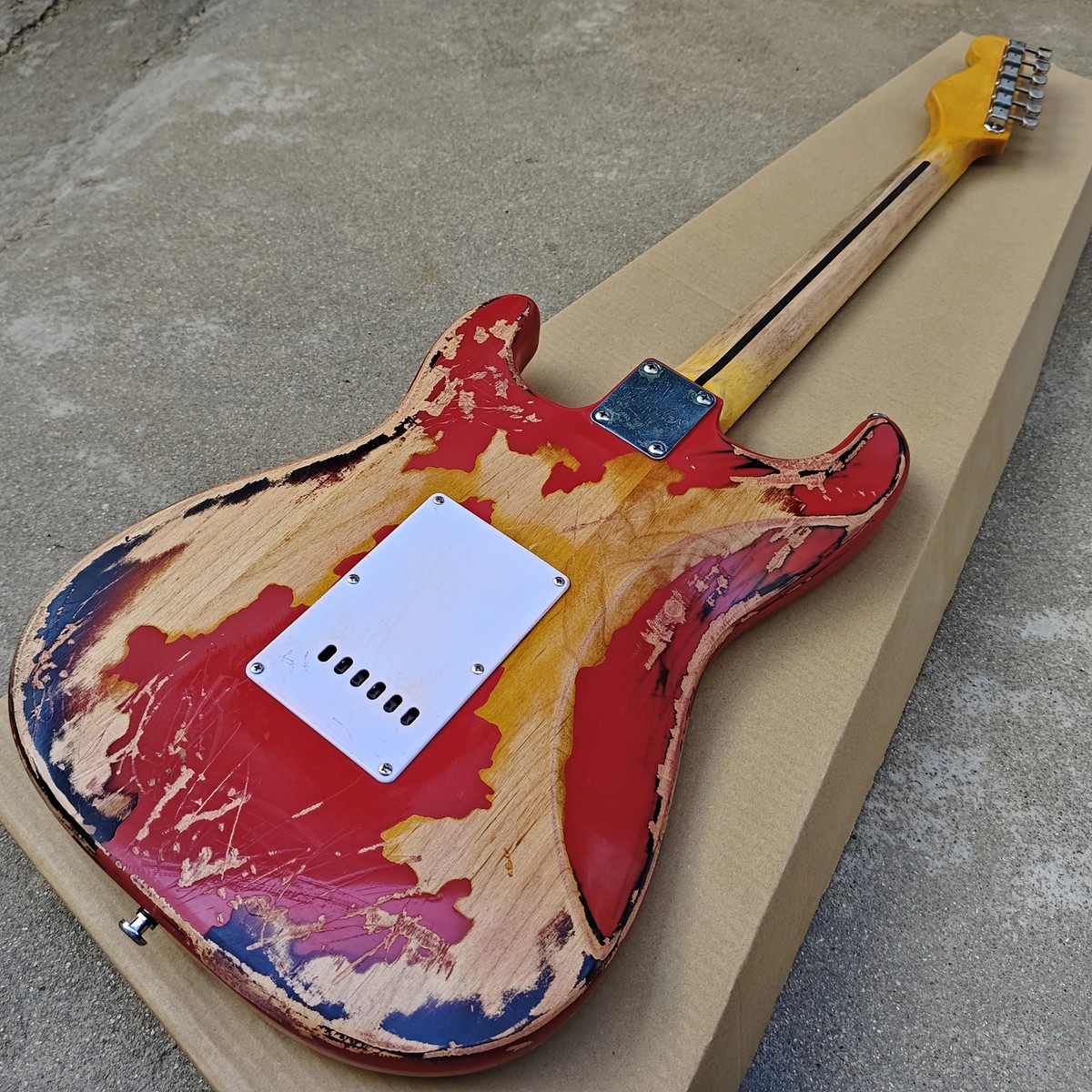 rita 　Provision VST-Relic Alder Fender Custom Shop LTD Roasted Bighead Strat Relic Aged