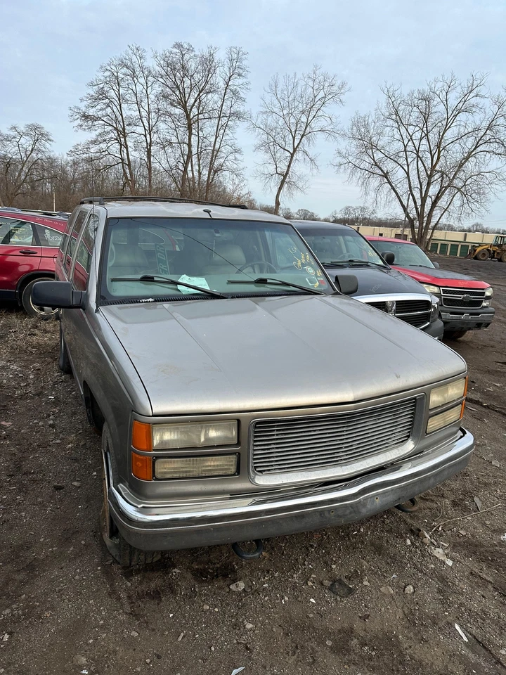 Diferencial portador delantero GMC YUKON 92 93 94 95 96 97 98 99 00 Foto 2 de 4