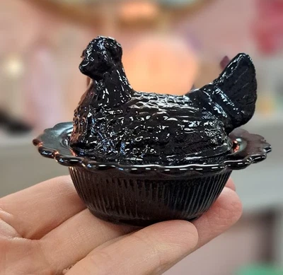 Mosser Glass USA Mini Black Hen on Nest Glossy Miniature Chicken NEW 3"