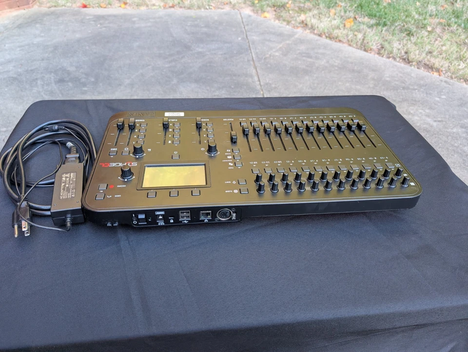 Jands Stage CL Lighting Console - Image 2 of 3