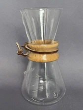 VINTAGE CHEMEX POUR-OVER COFFEE MAKER--RARE GREEN STAMP 8.25"; Peter Schlumbohn