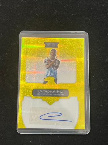 Lautaro Martinez 2022 Fansmall Moments Argentina Signatures Auto Gold /10