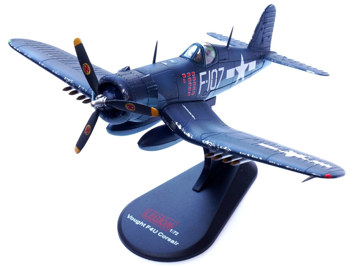 Maquette Avion Militaire F4U-1D Corsair 1/72 PANZERKAMPF - édition Capt. P.C. 1945
