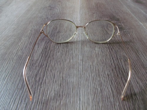 MARCOS DE GAFAS COLECCIONABLES SAFILO TITANIO 130 COLOR DORADO - Imagen 3 de 4