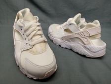 Nike Girls Air Huarache Run GS Sneakers Mesh White Platinum Size 4Y NEW NO BOX 
