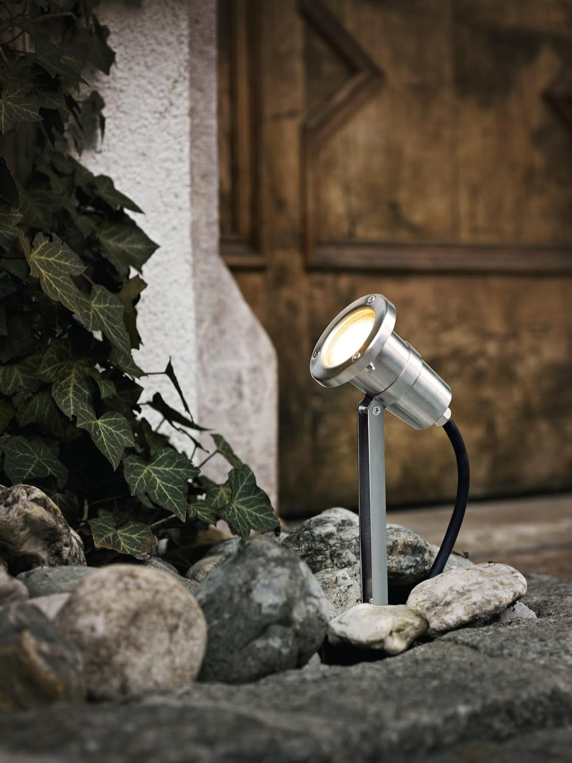 Faretto a Picchetto Nema Esterno - Lampada Giardino Orientabile IP44 - 3