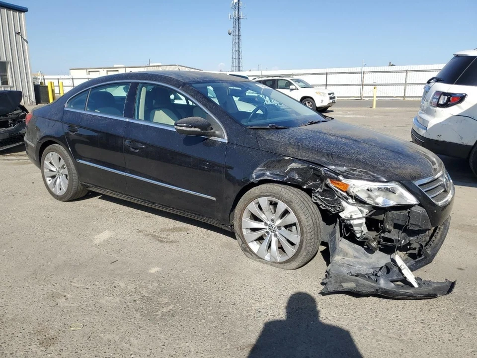 Tanque de combustible usado se adapta a: Volkswagen Cc 2012 tracción delantera grado A Foto 4 de 4