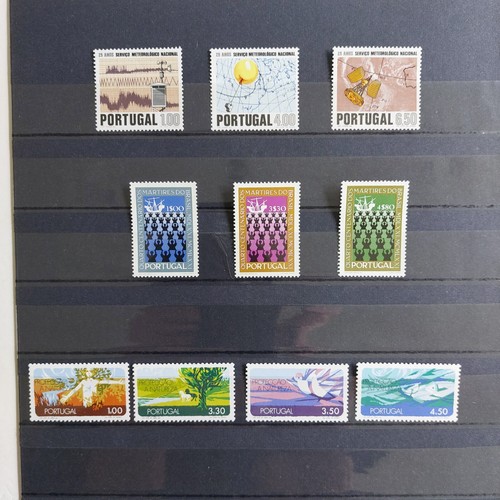 Portugal 1970 año completo (Michel 1092/1120) montado sin montar o nunca montado - Imagen 3 de 3