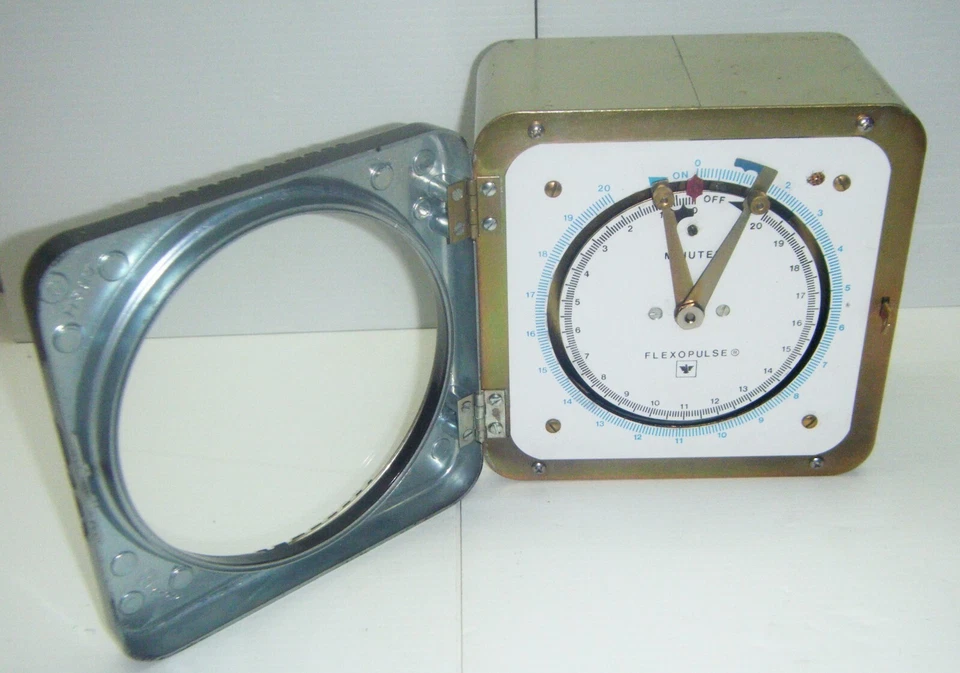 Eagle Signal Controls Flexopulse 0-20 min. Flexopulse Repeat Cycle Timer - Image 3 of 4