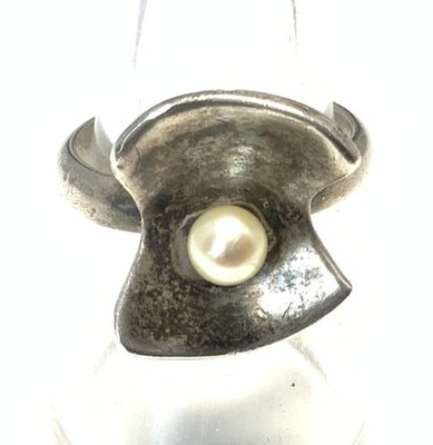Sterling Silver 925 Pearl Ring Size 7.75 Unknown Hallmark LX22
