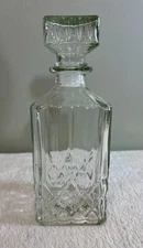 34 OZ SOPHIA ELAN HOME CLEAR GLASS DECANTER WITH BOX GLASS STOPPER.